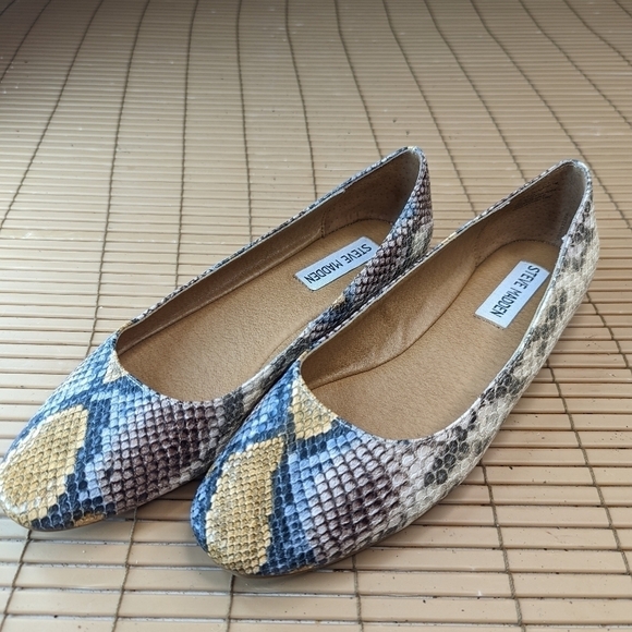 Steve Madden Danni Ballet flats Python Snake Print  Leather Womens Size 7M. New - Picture 2 of 9